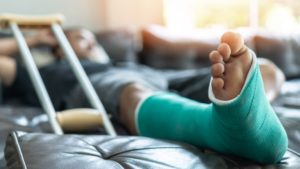 How Our Personal Injury Attorneys Can Assist with Your Broken Bones Claim